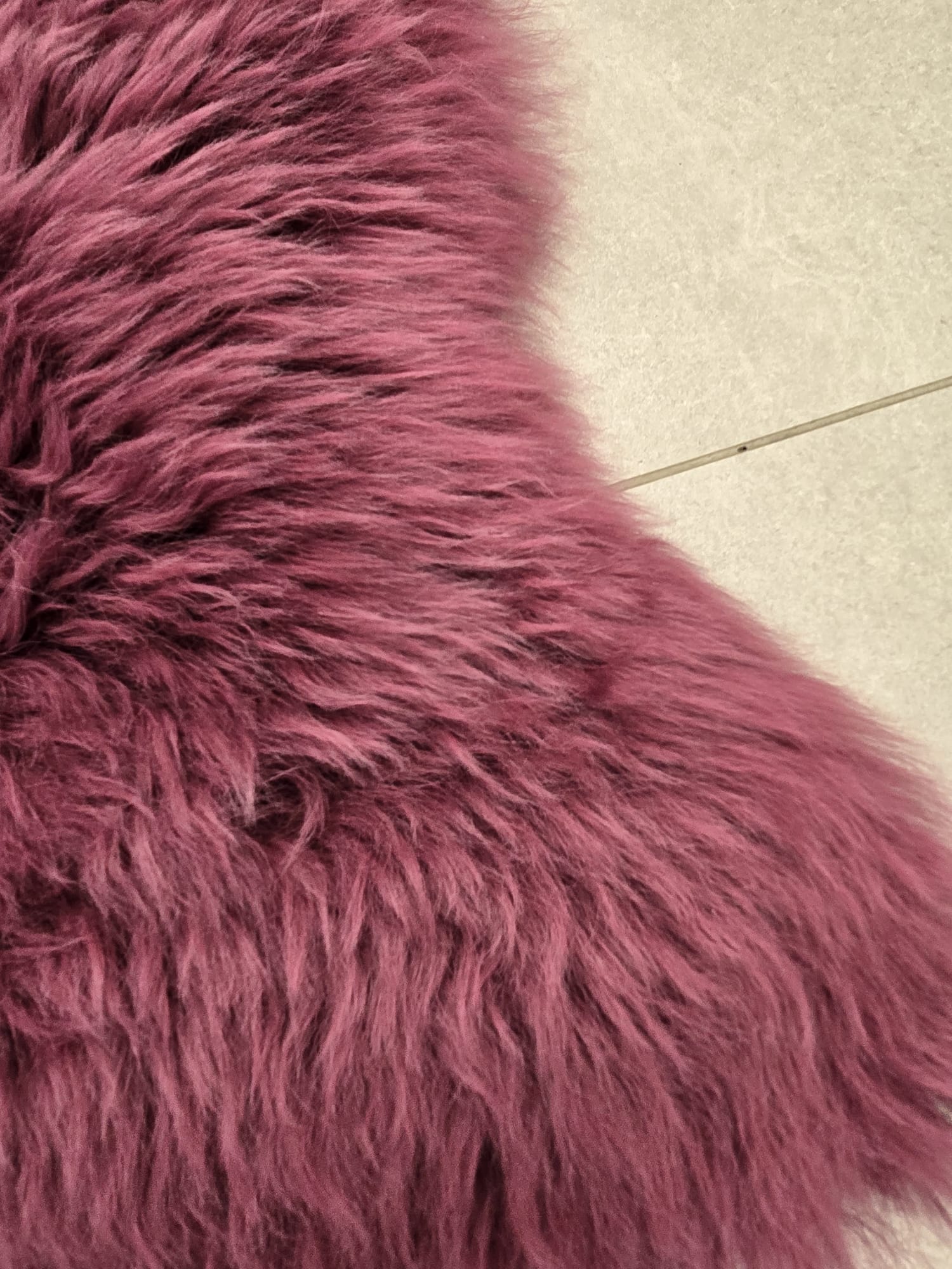 Janjeća vuna Dark Magenta 65x104 cm od prave australske merino vune