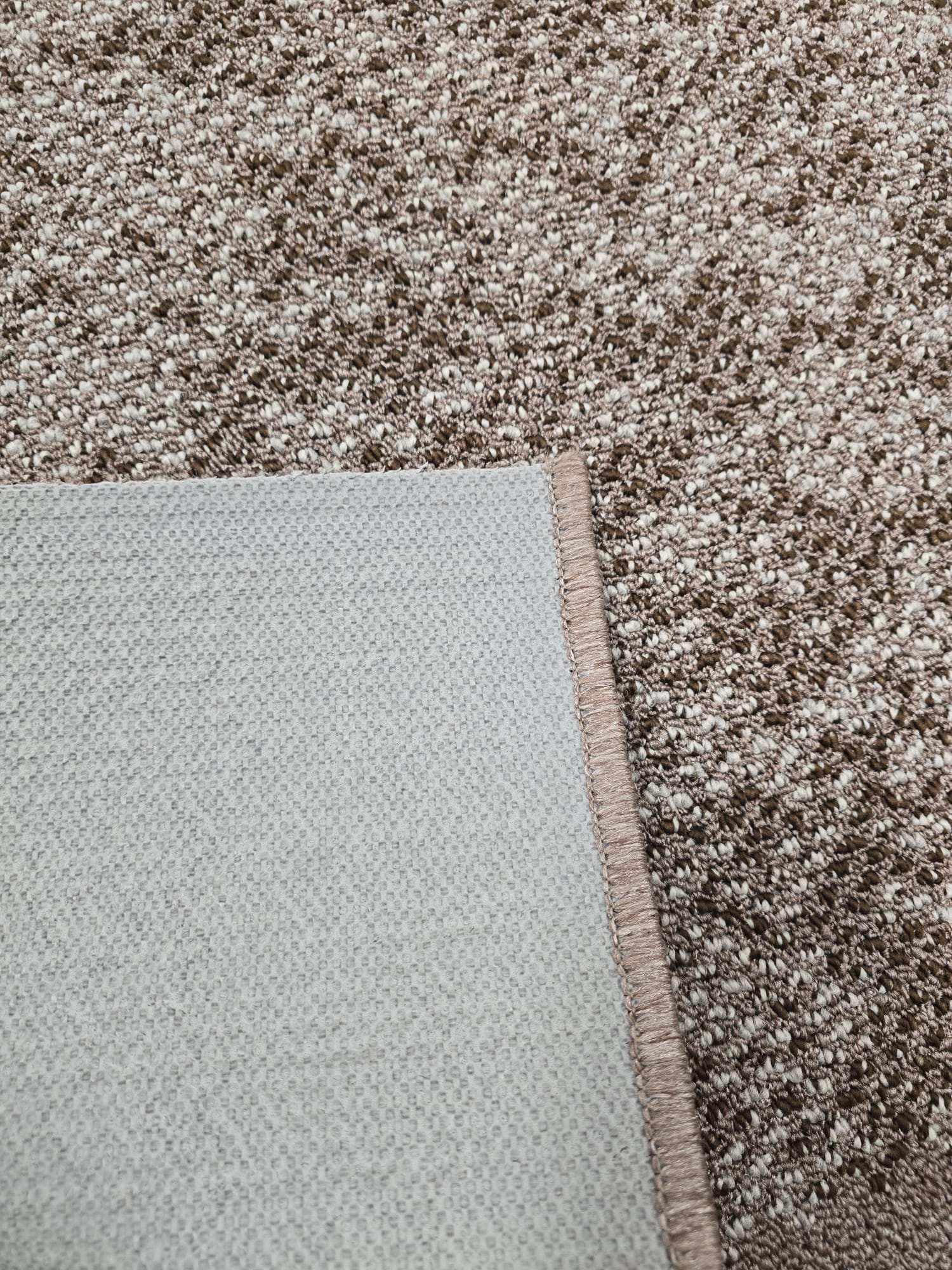 Tepih Staza SNAKE širine 80 i 100 cm, smeđa staza s uzorkom zmijske kože i protukliznom gumenom podlogom