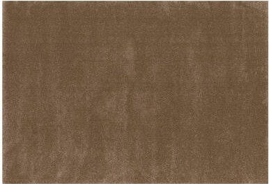 Tepih SILBA DARK BROWN od 100% polipropilena, gusti tamnosmeđi tepih s mekanom baršunastom površinom i florom visine 17 mm